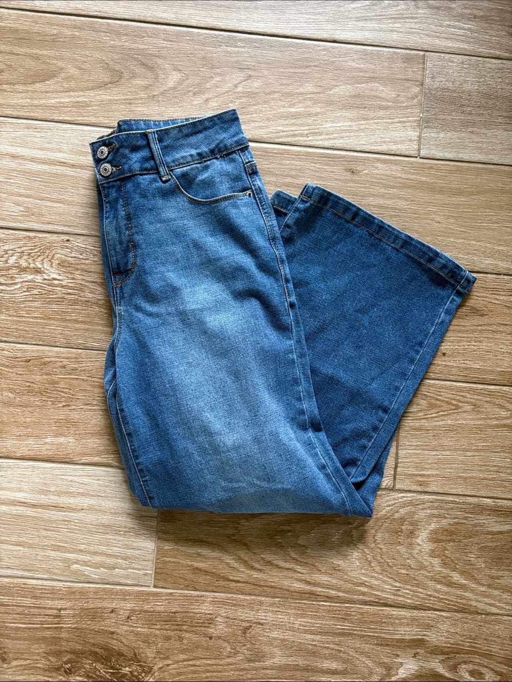Women’s Blue High-Waist Wide-Leg Jeans